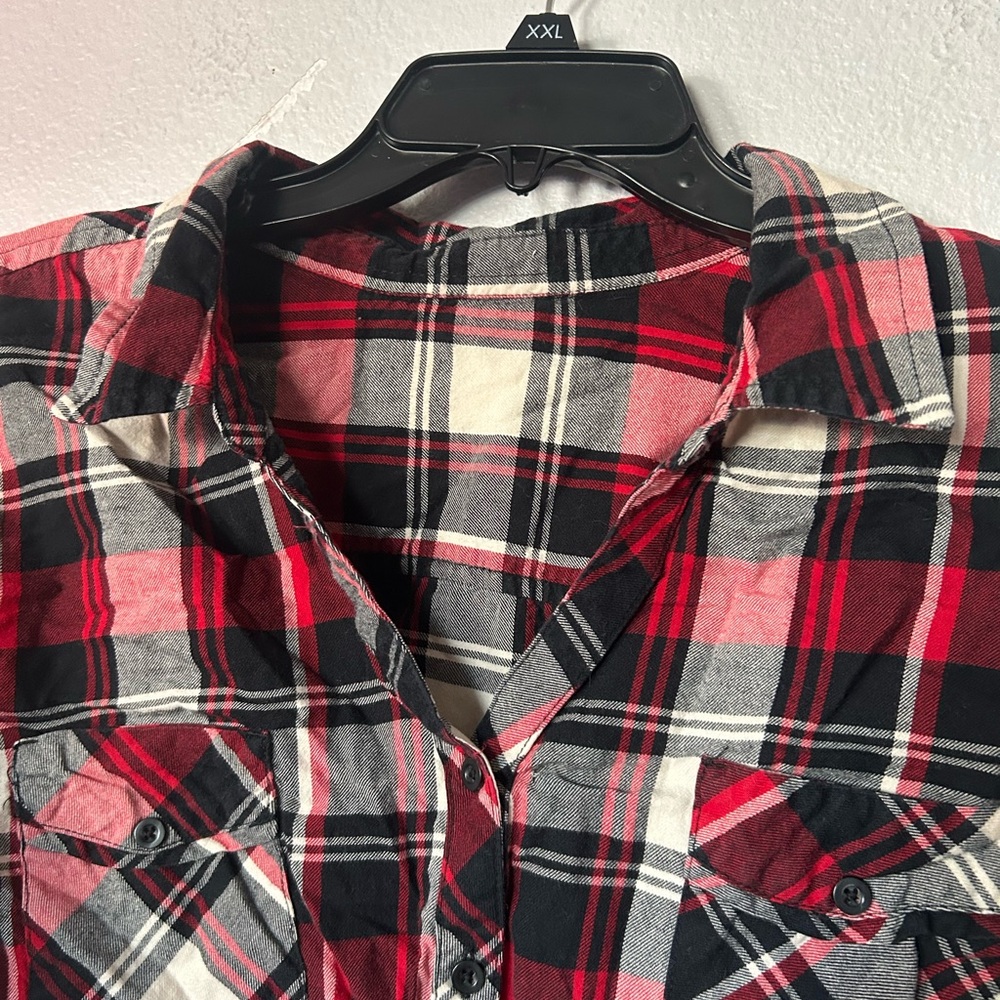 Red and Black Plaid Button-Up Shirt - Picture 3 of 7